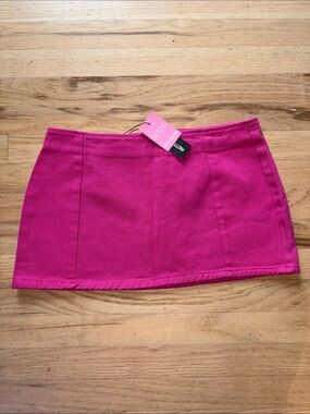 PrettyLittleThing Fuchsia denim Mini Skirt